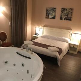 Logis Hôtel restaurant Les Minotiers, hotel v destinaci Mirepoix