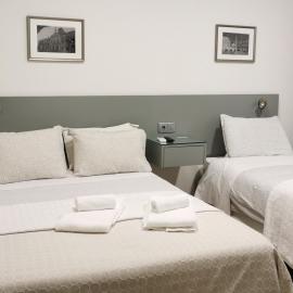 Flor da Primavera - Residencial e Apartamentos، فندق في ازامبوجا