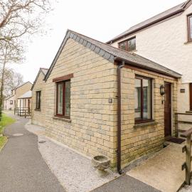 Pugwash Cottage, hotel in Falmouth