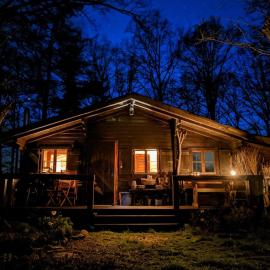 Blockhütte 35 km nördlich von Hamburg, hotel in Langeln