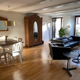 Joline private guest apartment feel like home, hotell i Nidau