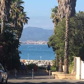 Entre Mer et nature, hotel in Saint-Aygulf