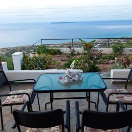 Roussa's View Apartments