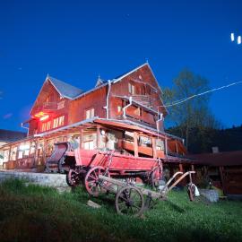 Pension Lucia Bucovina โรงแรมในวามา