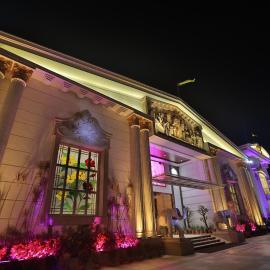 HOTEL CRYSTAL CROWN, hotel di Chandaka