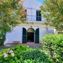 Il Giardino Nascosto B&B, hotel a Vasto
