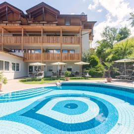 Wanderhotel Teiserhof，富內斯的飯店