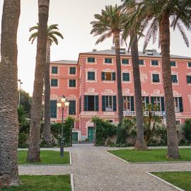 La Spagnuola - Villa Cinquecentesca sul mare con parco privato, hotel a Savona