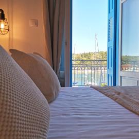 Seamore Pension, hotel in Galaxidi