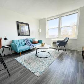 Sleepover Downtown Cincinnati 1BD 1BA Apartments – hotel w mieście Cincinnati