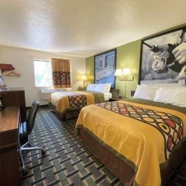 Super 8 by Wyndham Newport News/Jefferson Ave., hotel di Newport News