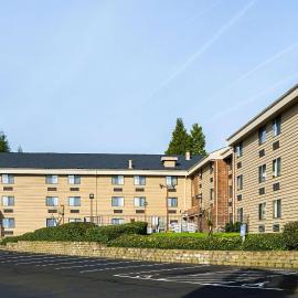 Quality Inn & Suites Clackamas - Portland, khách sạn ở Clackamas