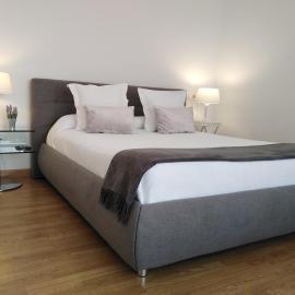 Sevilla Aljarafe Room, hotel i Bormujos
