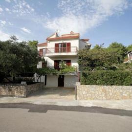 APARTMENTS Vuković، فندق في فربوسكا