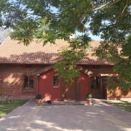 Gospodarstwo Agroturystyczne "Dom na kolonii", hotel em Prostki