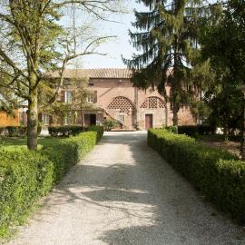 Agriturismo Dosso al Porto, hotel en Rolo