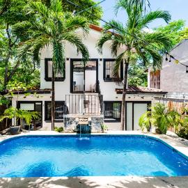 Hotel Gardenia Tamarindo, hotelli kohteessa Tamarindo
