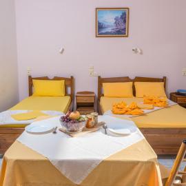 Arsinoi Studios and Apartments, hotel a Kalamaki