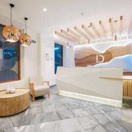 Debambú Atarazanas, hotel a Màlaga
