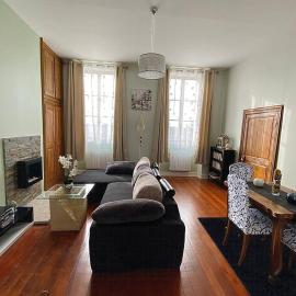 Appartement : Le petit paradis de la Loire, hotelli kohteessa La Charité