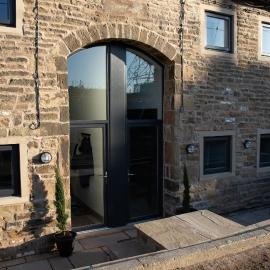 Unique Barn conversion in Saddleworth, Hotel in Oldham