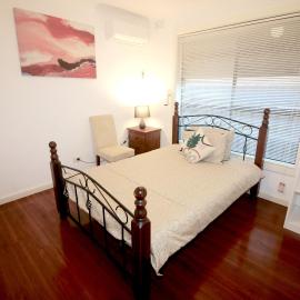Garden Guesthouse - Melbourne Airport Accommodation, hotel in Melbourne