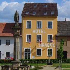 Mlázovice에 위치한 호텔 Hotel Hradec