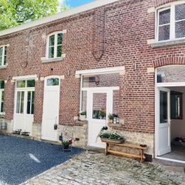 Cosy house in a charming village, hotel v destinaci Beauvechain