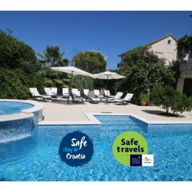 Villa Renipol Adults only, hotel u Sutivanu