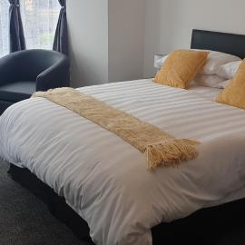 Glentworth Holiday Apartments, hotel i Tenby