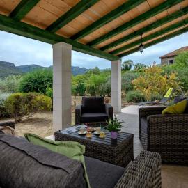 Holiday house Sunshine, hotel i Jelsa