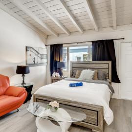 Coral Sands Boutique Lux Studio