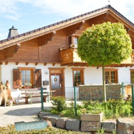 Haus Alpenrose zum Vic, Hotel in Wermelskirchen