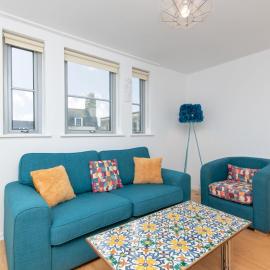 Bright modern one bed apartment - Bath city centre - Pass the Keys