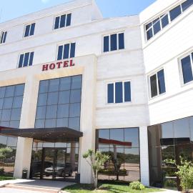 Fjortes Palace, hotell i Vlora