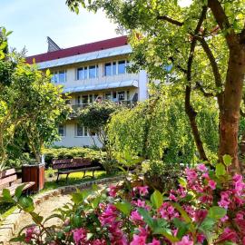 Leśna Przystań, hotel in Rewal