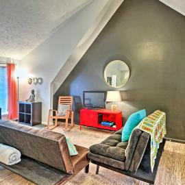 Bright Lakeside Studio - Hike, Fish, and Bike!, Hotel in Golden