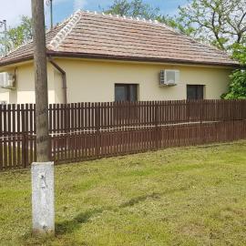 Sarudi vendégház, khách sạn ở Sarud