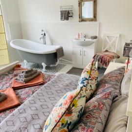 Beautiful Victorian Terraced House, hotel in Eastbourne