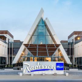 Radisson Blu Hotel Riyadh Qurtuba, hotel in Riyadh