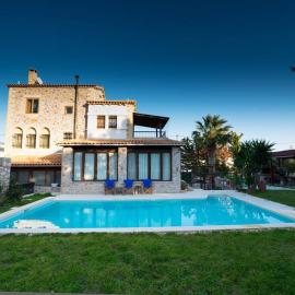 Stone Villa Lagonisi, hotel a Lagonissi