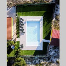 Quinta do Pica-Pau Amarelo, hotel in Grândola