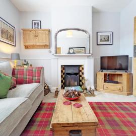 Sparrow Cottage - Westbourne