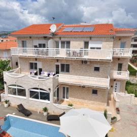 Apartment House Jerko โรงแรมในคาชเตลา