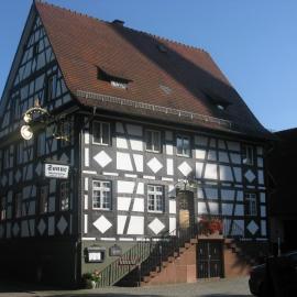 Gasthaus Sonne, hotel u gradu Vörstetten