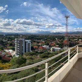 Lujoso apartamento en zona exclusiva!, hotel v destinácii Tarija