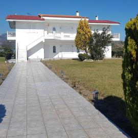 Silver villa Raches maisonette & Green