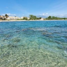 Résidence Marina Di Bravone, hotel v destinácii Linguizzetta