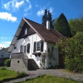 A l'Orée du Bois โรงแรมในHamoir
