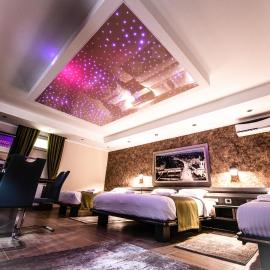 Viesnīca Hotel Novotheos Oradjā